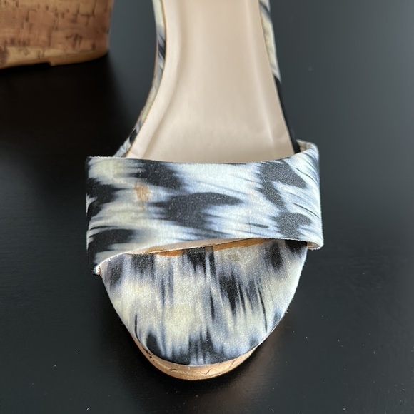 NY&Co Black and White Wedge Sandals Sz 6 - Picture 4 of 9